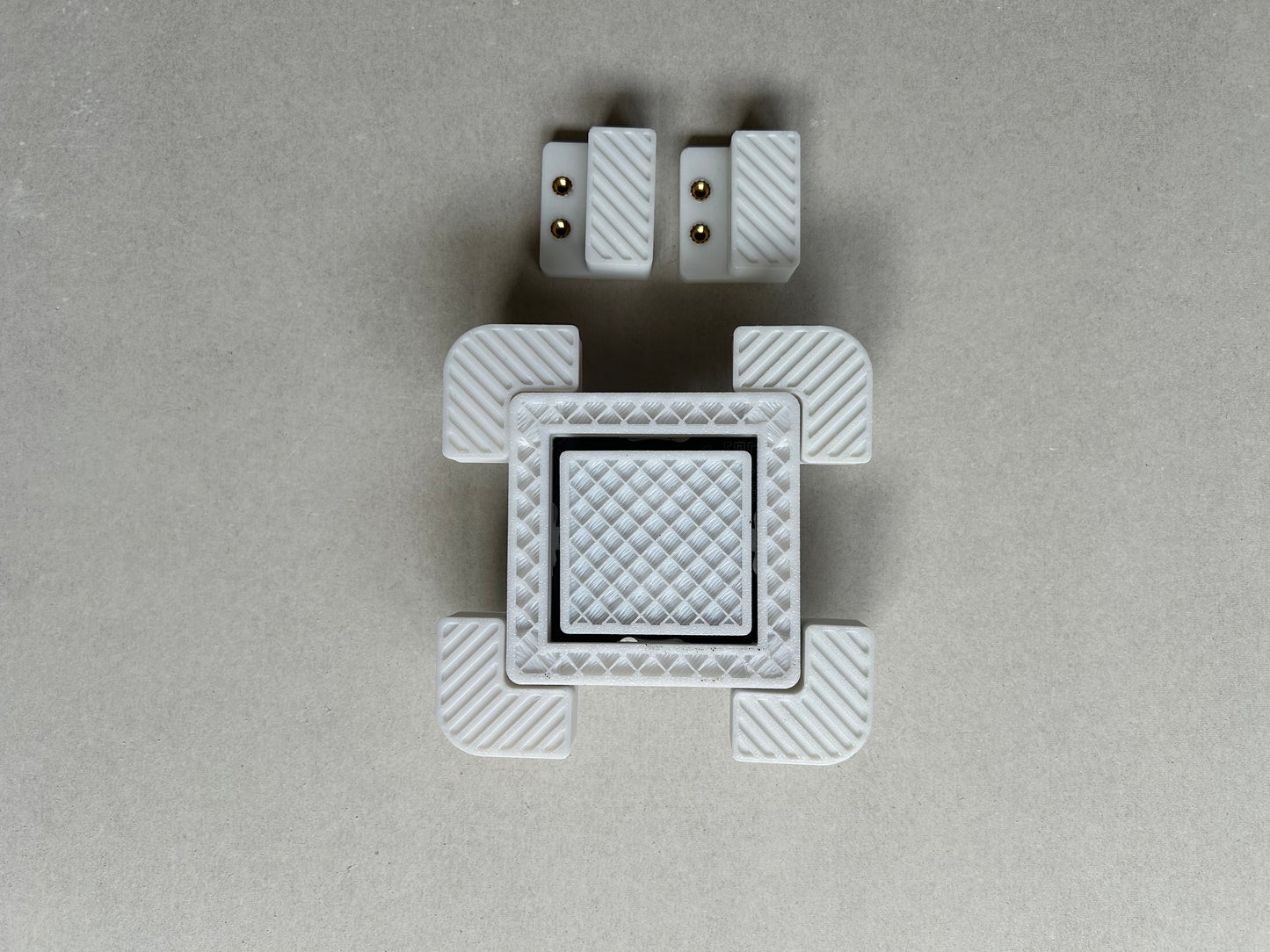 Tegelbaar lichtschakelaar ''Hidden light switch'' The Legrand Valena Life pasvorm