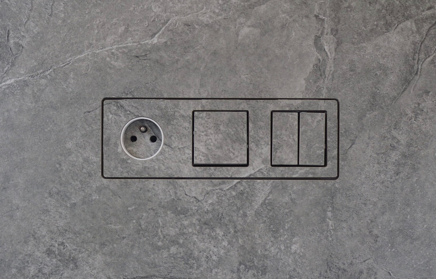 Betegelbaar lichtschakelaar - Hidden light switch